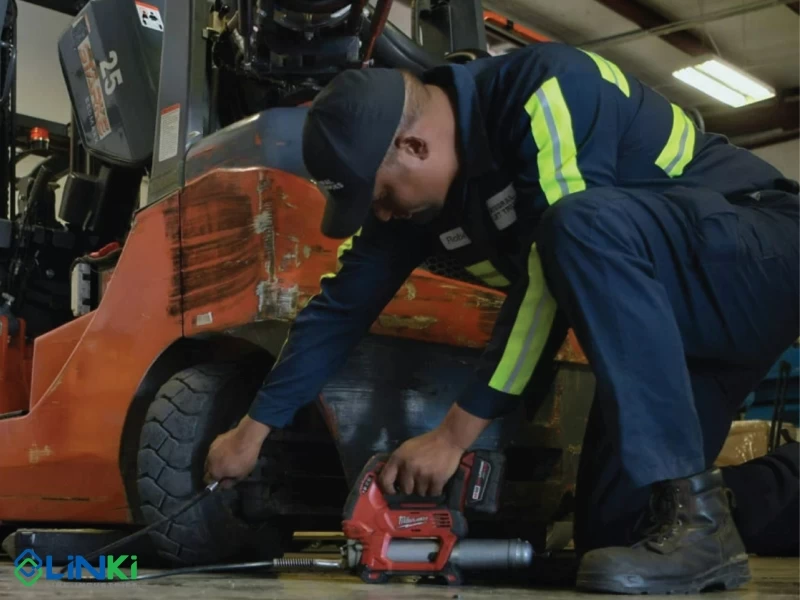 DỊCH VỤ SỬA CHỮA XE NÂNG CHUYÊN NGHIỆP VÀ NHANH CHÓNG