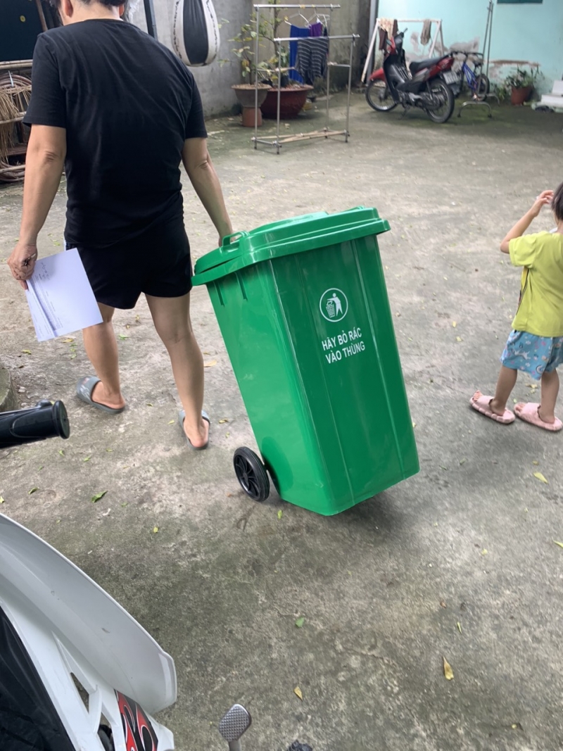 thùng rác công cộng 100L