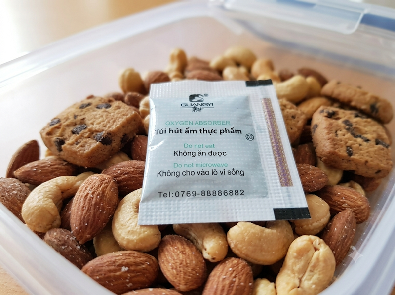 Nên chọn gói hút ẩm thực phẩm Silica Gel, Clay hay Calcium Chloride