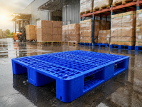 Có nên sử dụng pallet nhựa ngoài trời không