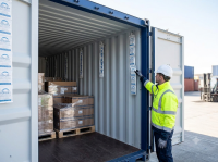 Cách sử dụng gói hút ẩm container đúng kỹ thuật
